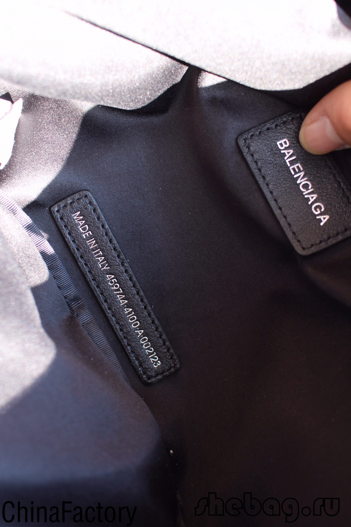 Can I buy Balenciaga belt bag replica in Guangzhou, China? (2022 Latest)-Best Quality Fake designer Bag Review, Replica designer bag ru Can I buy Balenciaga belt bag replica in Guangzhou, China? (2022 Latest)-Best Quality Fake designer Bag Review, Replica designer bag ru