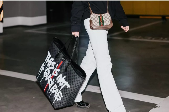 This year the most worthwhile to buy Balenciaga and Gucci cooperation co-branded replica bags (2022 Special)-Best Quality Fake designer Bag Review, Replica designer bag ru This year the most worthwhile to buy Balenciaga and Gucci cooperation co-branded replica bags (2022 Special)-Best Quality Fake designer Bag Review, Replica designer bag ru