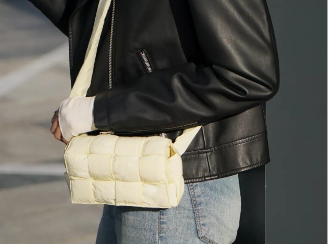 Daniel Lee quit! Hurry up and buy Bottega Veneta replica bags! (2022 Updated)-Best Quality Fake designer Bag Review, Replica designer bag ru Daniel Lee quit! Hurry up and buy Bottega Veneta replica bags! (2022 Updated)-Best Quality Fake designer Bag Review, Replica designer bag ru