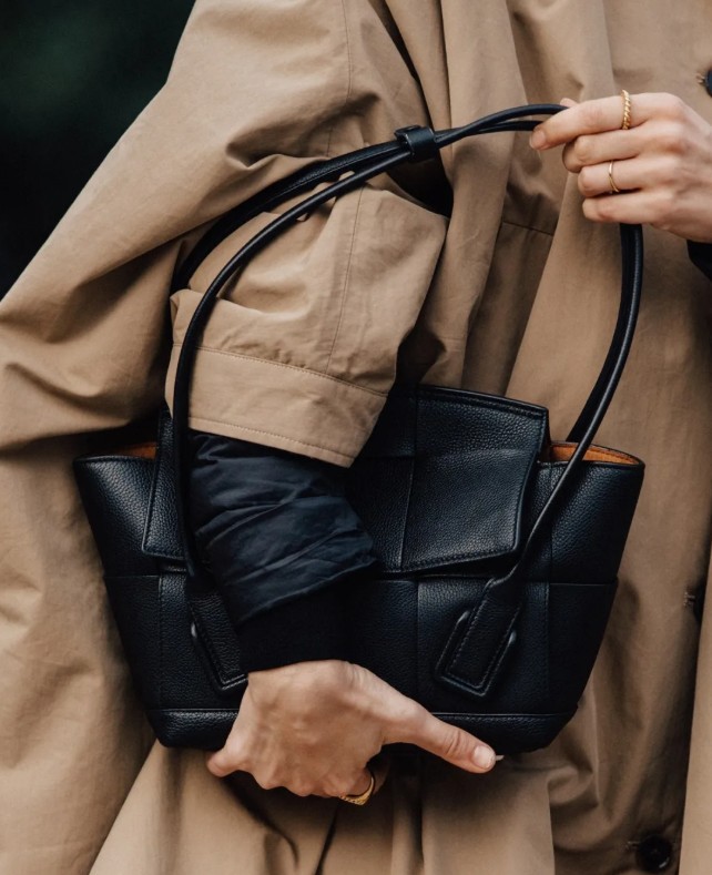 Daniel Lee quit! Hurry up and buy Bottega Veneta replica bags! (2022 Updated)-Best Quality Fake designer Bag Review, Replica designer bag ru Daniel Lee quit! Hurry up and buy Bottega Veneta replica bags! (2022 Updated)-Best Quality Fake designer Bag Review, Replica designer bag ru