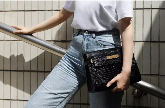 One of Saint Laurent’s most popular replica bags: Manhattan (2022 Edition)-Best Quality Fake designer Bag Review, Replica designer bag ru One of Saint Laurent’s most popular replica bags: Manhattan (2022 Edition)-Best Quality Fake designer Bag Review, Replica designer bag ru