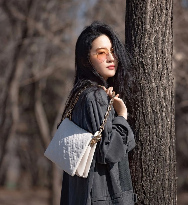 One of Louis Vuitton most popular bags: Coussin (2022 Updated)-Best Quality Fake designer Bag Review, Replica designer bag ru