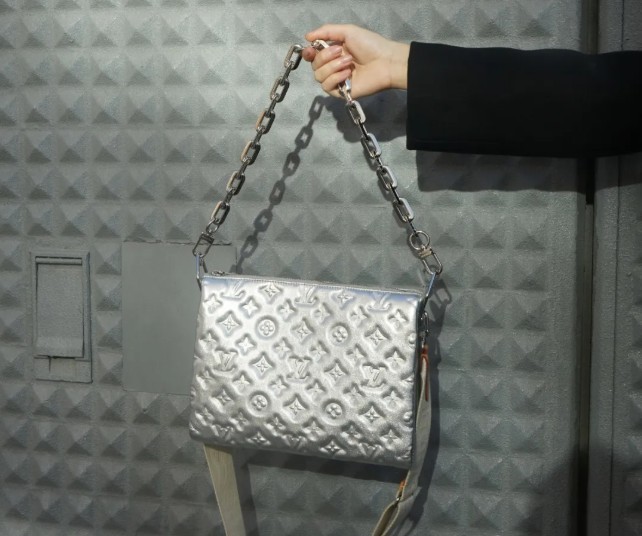 One of Louis Vuitton most popular bags: Coussin (2022 Updated)-Best Quality Fake designer Bag Review, Replica designer bag ru