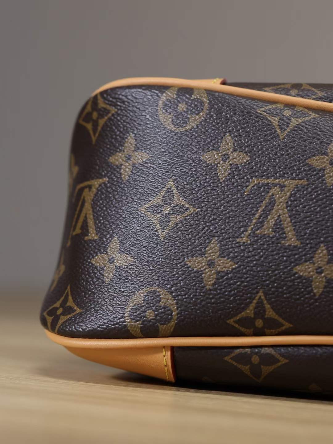 Louis Vuitton M45832 Boulogne Top Replica Handbag Overall Appearance (2022 Edition)-Best Quality Fake designer Bag Review, Replica designer bag ru Louis Vuitton M45832 Boulogne Top Replica Handbag Overall Appearance (2022 Edition)-Best Quality Fake designer Bag Review, Replica designer bag ru