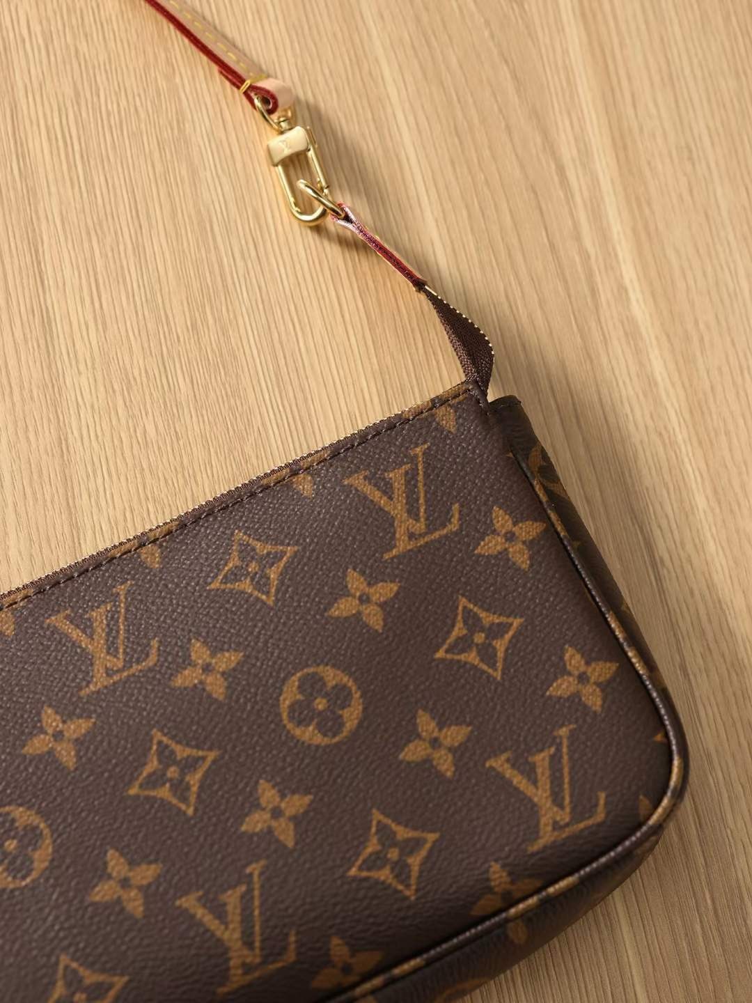 Louis Vuitton M40712 Pochette Accessoires top replica bag 23.5 x 13.5 x 4 cm (2022 Latest)-Best Quality Fake designer Bag Review, Replica designer bag ru Louis Vuitton M40712 Pochette Accessoires top replica bag 23.5 x 13.5 x 4 cm (2022 Latest)-Best Quality Fake designer Bag Review, Replica designer bag ru
