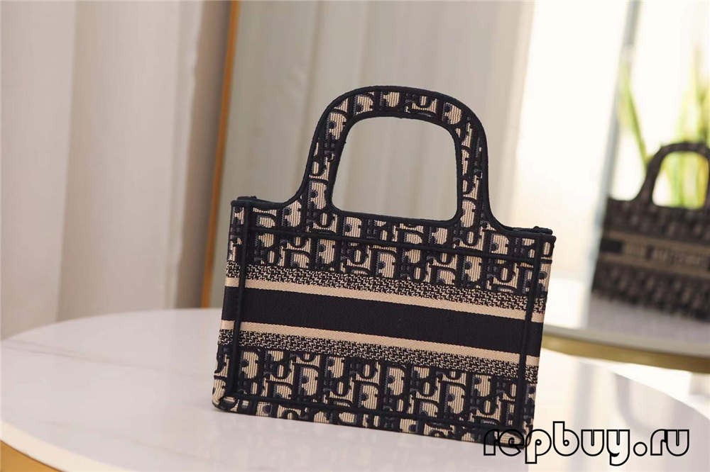 Dior Book Tote mini top replica bags 22.5cm (2022 Edition )-Best Quality Fake designer Bag Review, Replica designer bag ru Dior Book Tote mini top replica bags 22.5cm (2022 Edition )-Best Quality Fake designer Bag Review, Replica designer bag ru