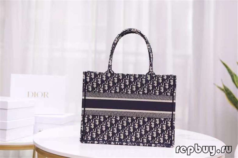 Dior Book Tote Small top replica bags 36.5cm (2022 Special)-Best Quality Fake designer Bag Review, Replica designer bag ru Dior Book Tote Small top replica bags 36.5cm (2022 Special)-Best Quality Fake designer Bag Review, Replica designer bag ru