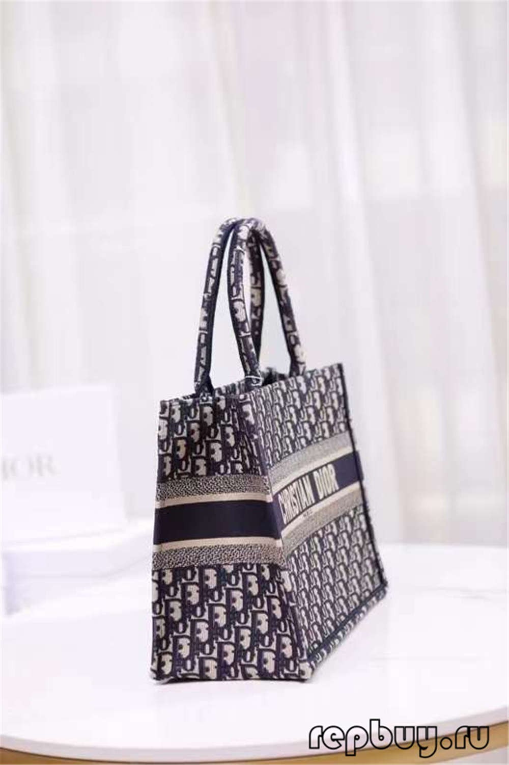Dior Book Tote Small top replica bags 36.5cm (2022 Special)-Best Quality Fake designer Bag Review, Replica designer bag ru Dior Book Tote Small top replica bags 36.5cm (2022 Special)-Best Quality Fake designer Bag Review, Replica designer bag ru