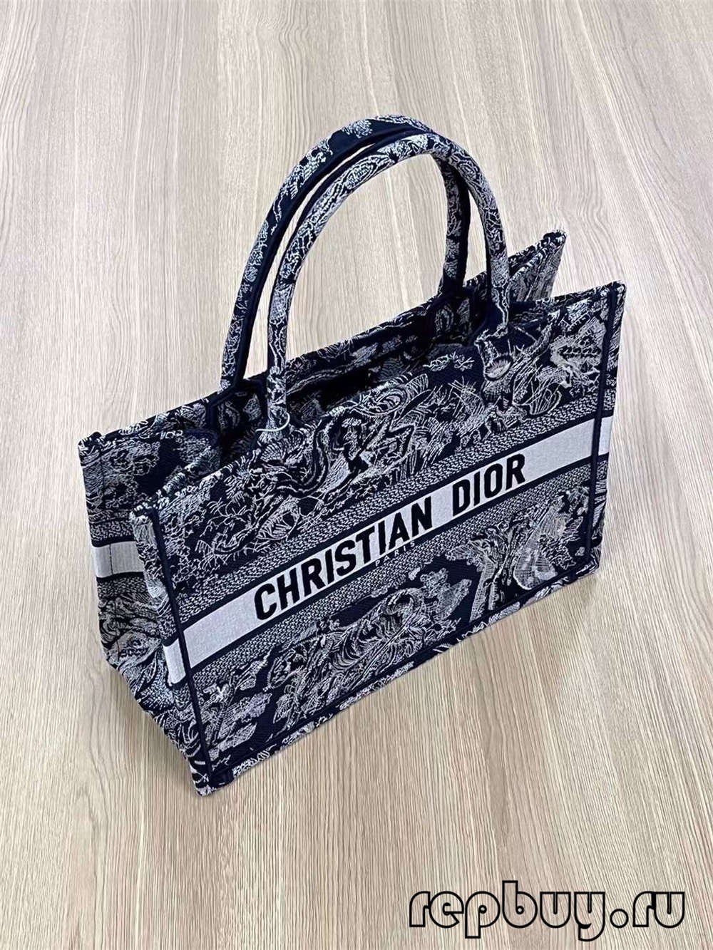 Dior Book Tote Small top replica bags 36cm (2022 Edition )-Best Quality Fake designer Bag Review, Replica designer bag ru Dior Book Tote Small top replica bags 36cm (2022 Edition )-Best Quality Fake designer Bag Review, Replica designer bag ru