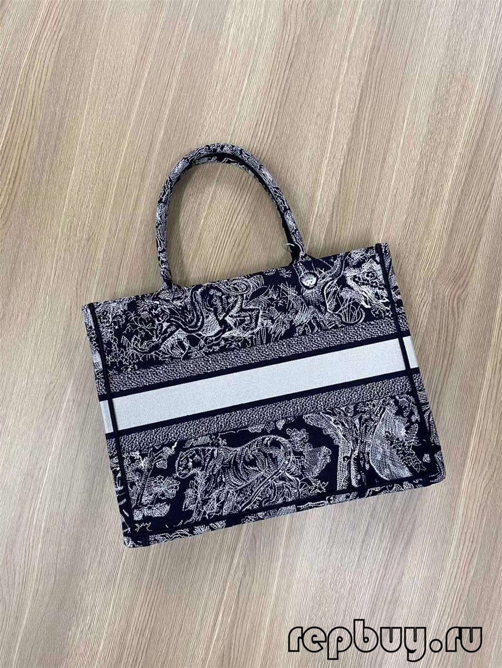 Dior Book Tote Small top replica bags 36cm (2022 Edition )-Best Quality Fake designer Bag Review, Replica designer bag ru Dior Book Tote Small top replica bags 36cm (2022 Edition )-Best Quality Fake designer Bag Review, Replica designer bag ru