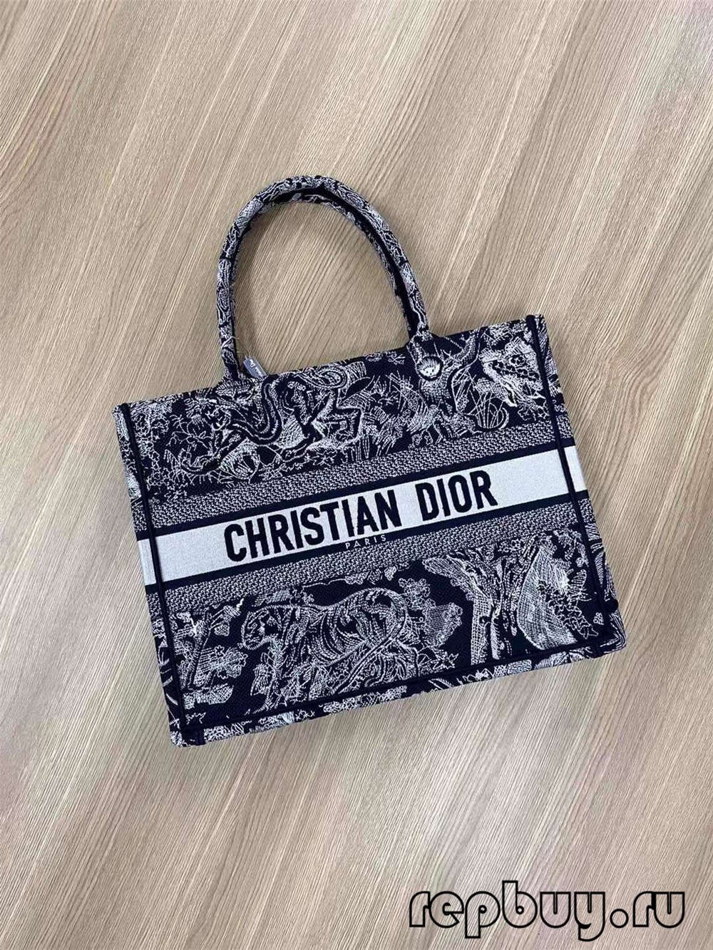 Dior Book Tote Small top replica bags 36cm (2022 Edition )-Best Quality Fake designer Bag Review, Replica designer bag ru Dior Book Tote Small top replica bags 36cm (2022 Edition )-Best Quality Fake designer Bag Review, Replica designer bag ru