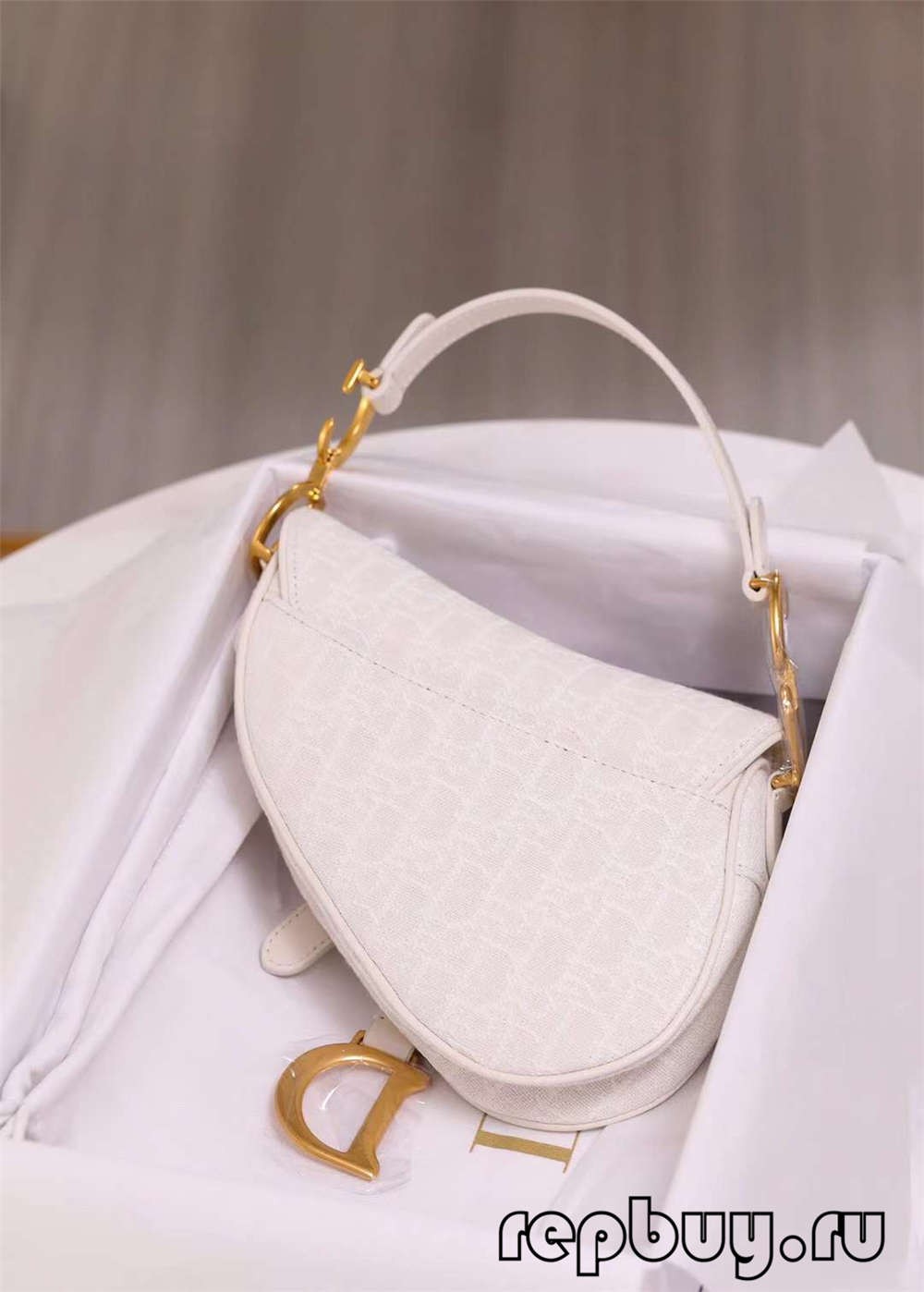 Dior top replica bags white saddle bag 21cm small (2022 Edition)-Best Quality Fake designer Bag Review, Replica designer bag ru Dior top replica bags white saddle bag 21cm small (2022 Edition)-Best Quality Fake designer Bag Review, Replica designer bag ru