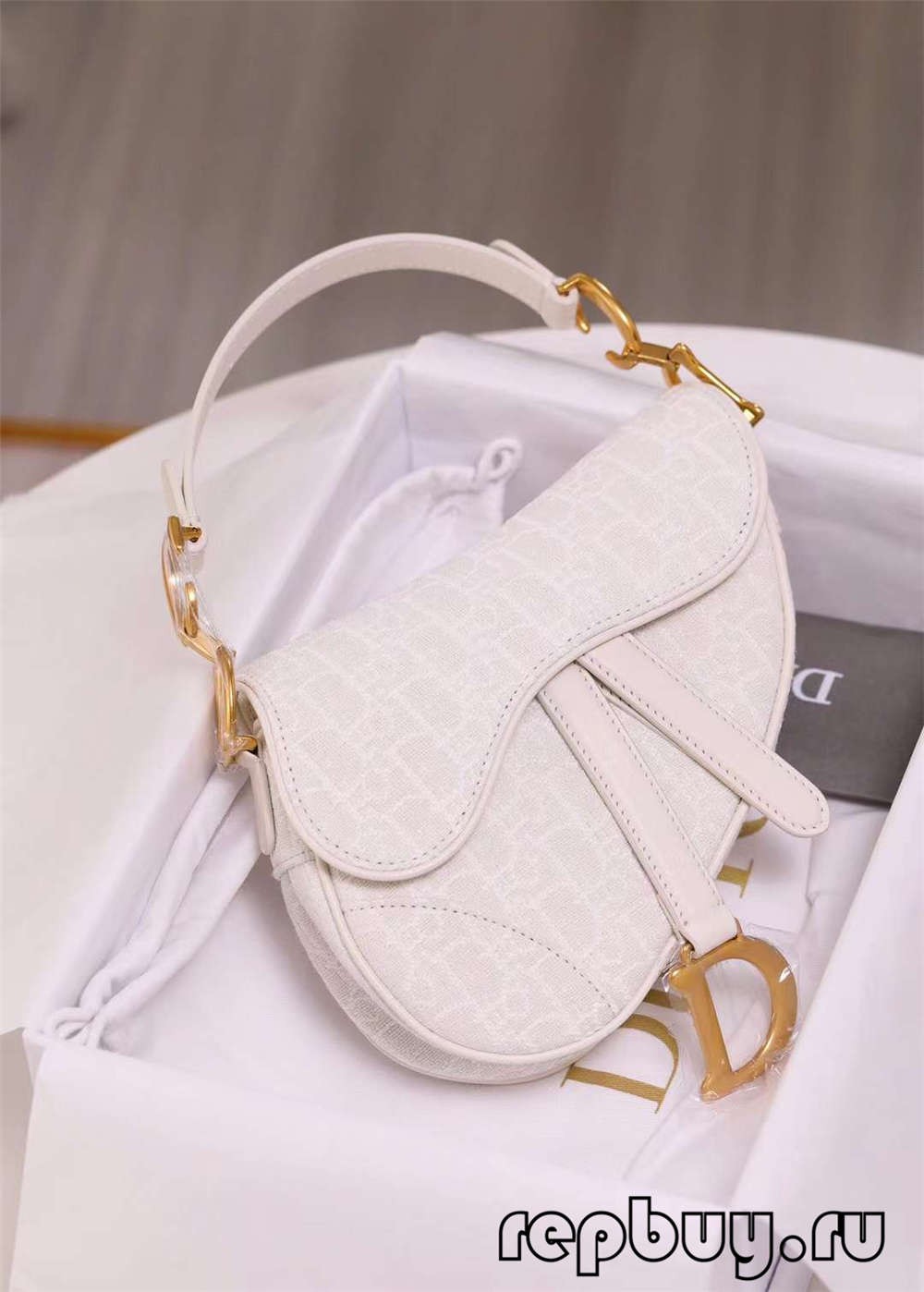 Dior top replica bags white saddle bag 21cm small (2022 Edition)-Best Quality Fake designer Bag Review, Replica designer bag ru Dior top replica bags white saddle bag 21cm small (2022 Edition)-Best Quality Fake designer Bag Review, Replica designer bag ru