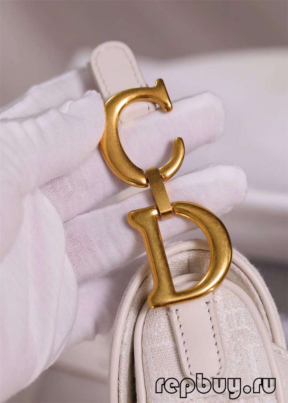 Dior Top Replica Bags White Saddle Bag 21cm Small Craft Details (2022 Latest)-Best Quality Fake designer Bag Review, Replica designer bag ru Dior Top Replica Bags White Saddle Bag 21cm Small Craft Details (2022 Latest)-Best Quality Fake designer Bag Review, Replica designer bag ru