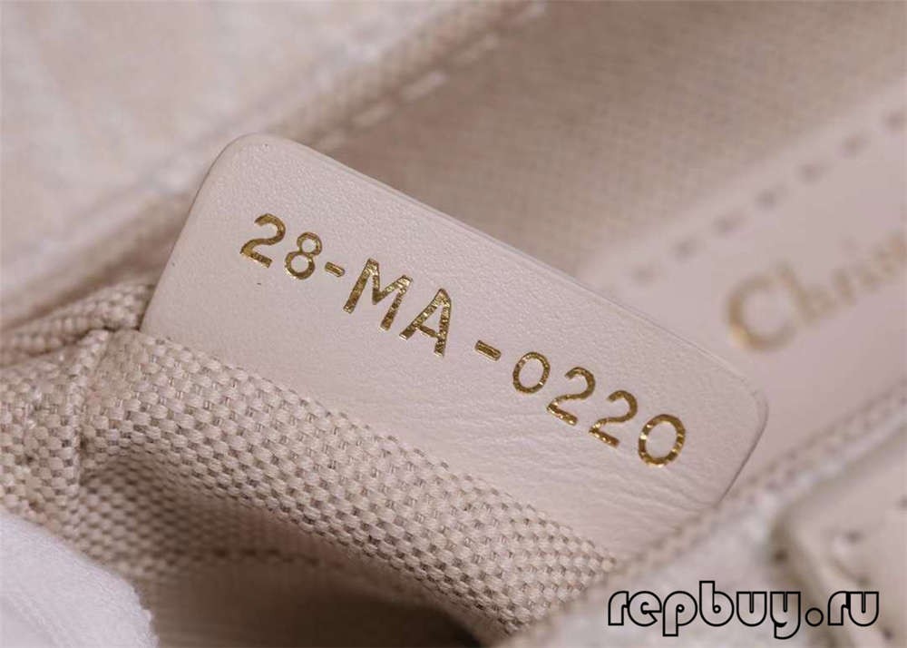 Dior Top Replica Bags White Saddle Bag 21cm Small Craft Details (2022 Latest)-Best Quality Fake designer Bag Review, Replica designer bag ru Dior Top Replica Bags White Saddle Bag 21cm Small Craft Details (2022 Latest)-Best Quality Fake designer Bag Review, Replica designer bag ru