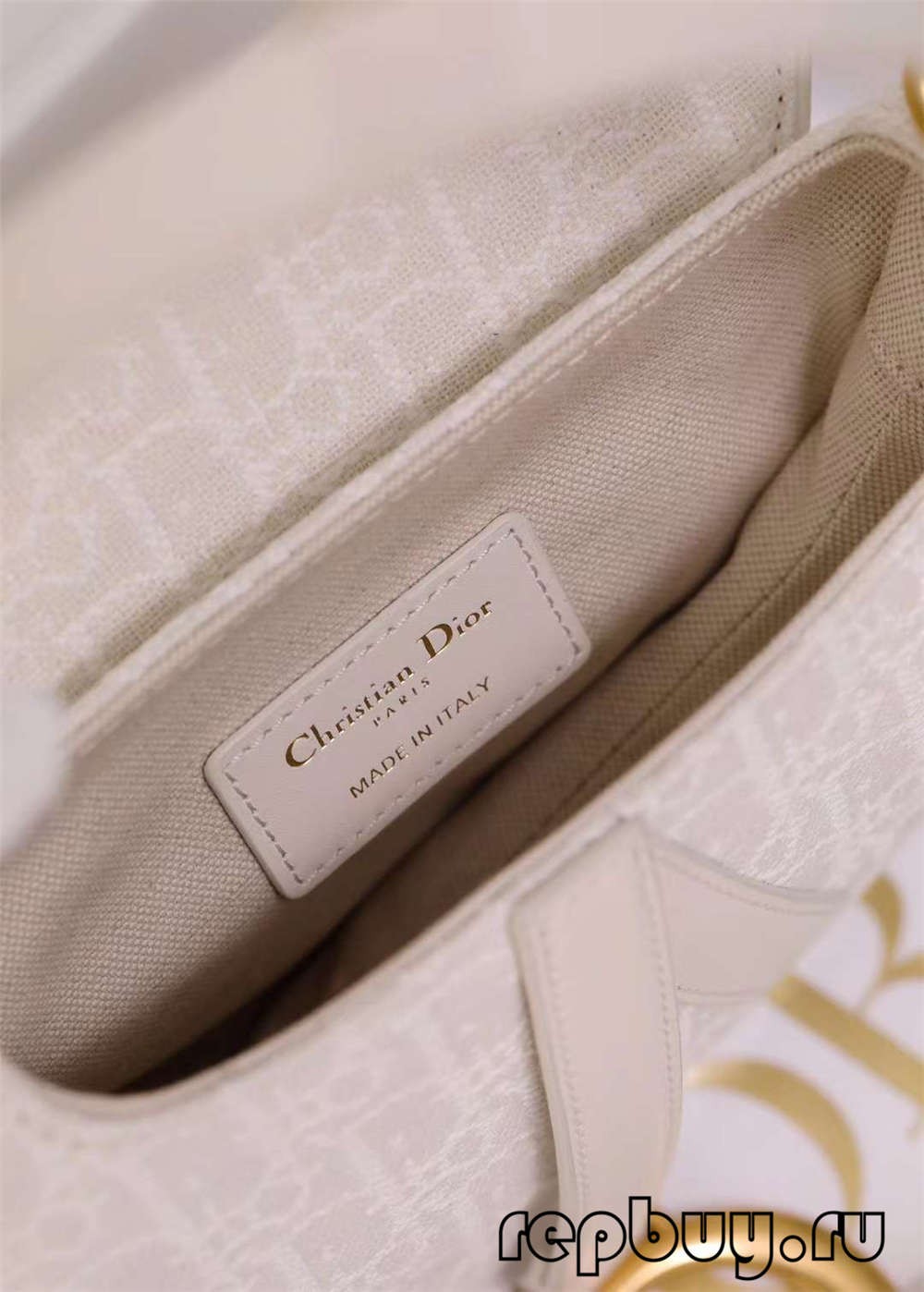 Dior Top Replica Bags White Saddle Bag 21cm Small Craft Details (2022 Latest)-Best Quality Fake designer Bag Review, Replica designer bag ru Dior Top Replica Bags White Saddle Bag 21cm Small Craft Details (2022 Latest)-Best Quality Fake designer Bag Review, Replica designer bag ru