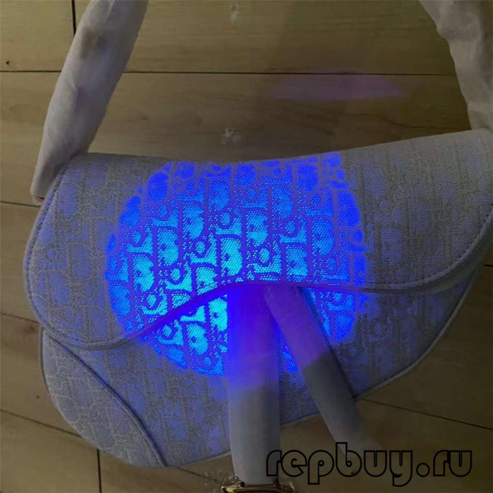 Dior top replica bags white saddle bag large 25cm fluorescent effect details (2022 Latest)-Best Quality Fake designer Bag Review, Replica designer bag ru Dior top replica bags white saddle bag large 25cm fluorescent effect details (2022 Latest)-Best Quality Fake designer Bag Review, Replica designer bag ru