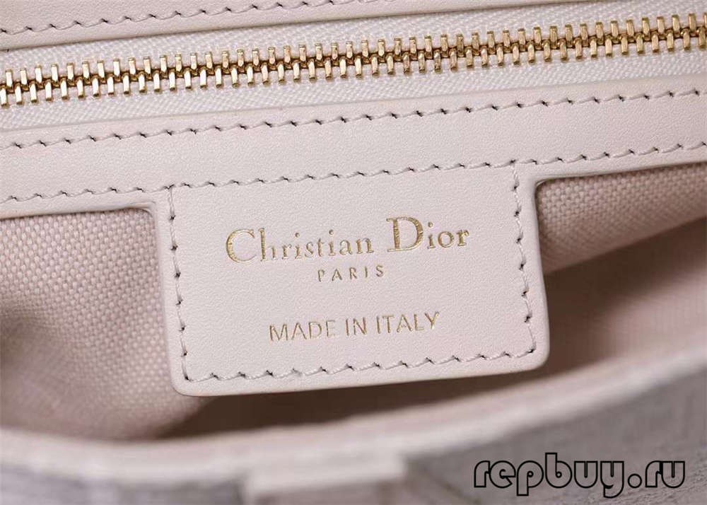 Dior Top Replica Bags White Saddle Bag 25cm Detail (2022 Updated)-Best Quality Fake designer Bag Review, Replica designer bag ru Dior Top Replica Bags White Saddle Bag 25cm Detail (2022 Updated)-Best Quality Fake designer Bag Review, Replica designer bag ru