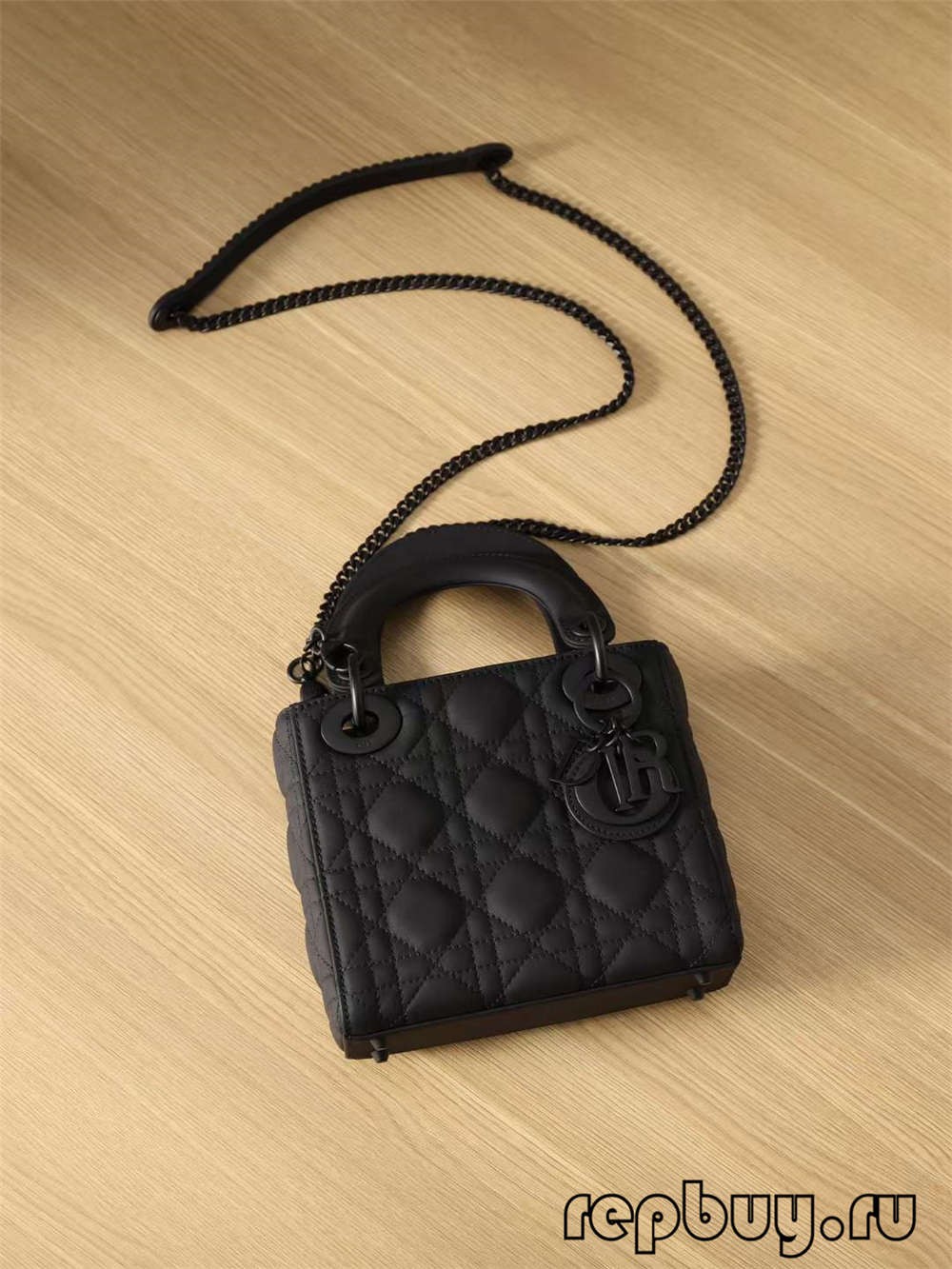 LADY DIOR Mini Black Top Replica Handbag Matte Cowhide Shoulder Strap and Zipper Detail (2022 Updated)-Best Quality Fake designer Bag Review, Replica designer bag ru LADY DIOR Mini Black Top Replica Handbag Matte Cowhide Shoulder Strap and Zipper Detail (2022 Updated)-Best Quality Fake designer Bag Review, Replica designer bag ru