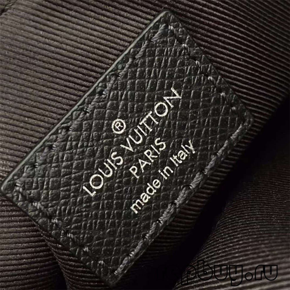 Louis Vuitton M30233 OUTDOOR top replica messenger bag for men Hardware and stitching details (2022 Edition)-Best Quality Fake designer Bag Review, Replica designer bag ru Louis Vuitton M30233 OUTDOOR top replica messenger bag for men Hardware and stitching details (2022 Edition)-Best Quality Fake designer Bag Review, Replica designer bag ru