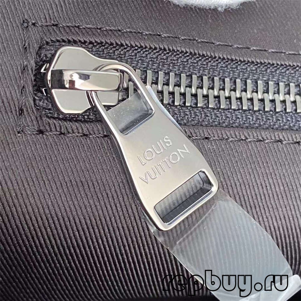 Louis Vuitton M40511 Voyager Traveler Men’s Top Replica Messenger Bag Fabric and hardware details (2022 Updated)-Best Quality Fake designer Bag Review, Replica designer bag ru Louis Vuitton M40511 Voyager Traveler Men’s Top Replica Messenger Bag Fabric and hardware details (2022 Updated)-Best Quality Fake designer Bag Review, Replica designer bag ru