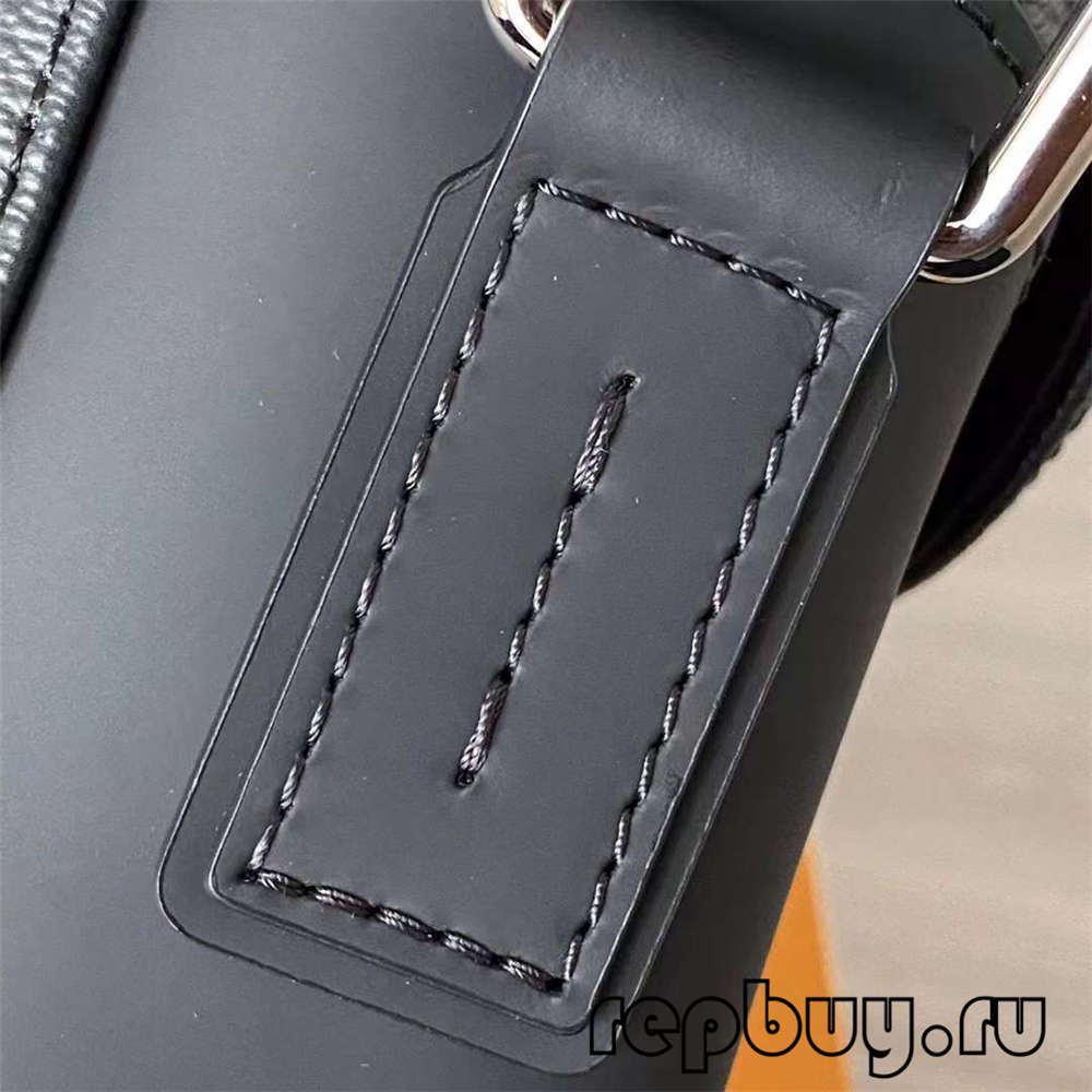 Louis Vuitton M40511 Voyager Traveler Men’s Top Replica Messenger Bag Fabric and hardware details (2022 Updated)-Best Quality Fake designer Bag Review, Replica designer bag ru Louis Vuitton M40511 Voyager Traveler Men’s Top Replica Messenger Bag Fabric and hardware details (2022 Updated)-Best Quality Fake designer Bag Review, Replica designer bag ru