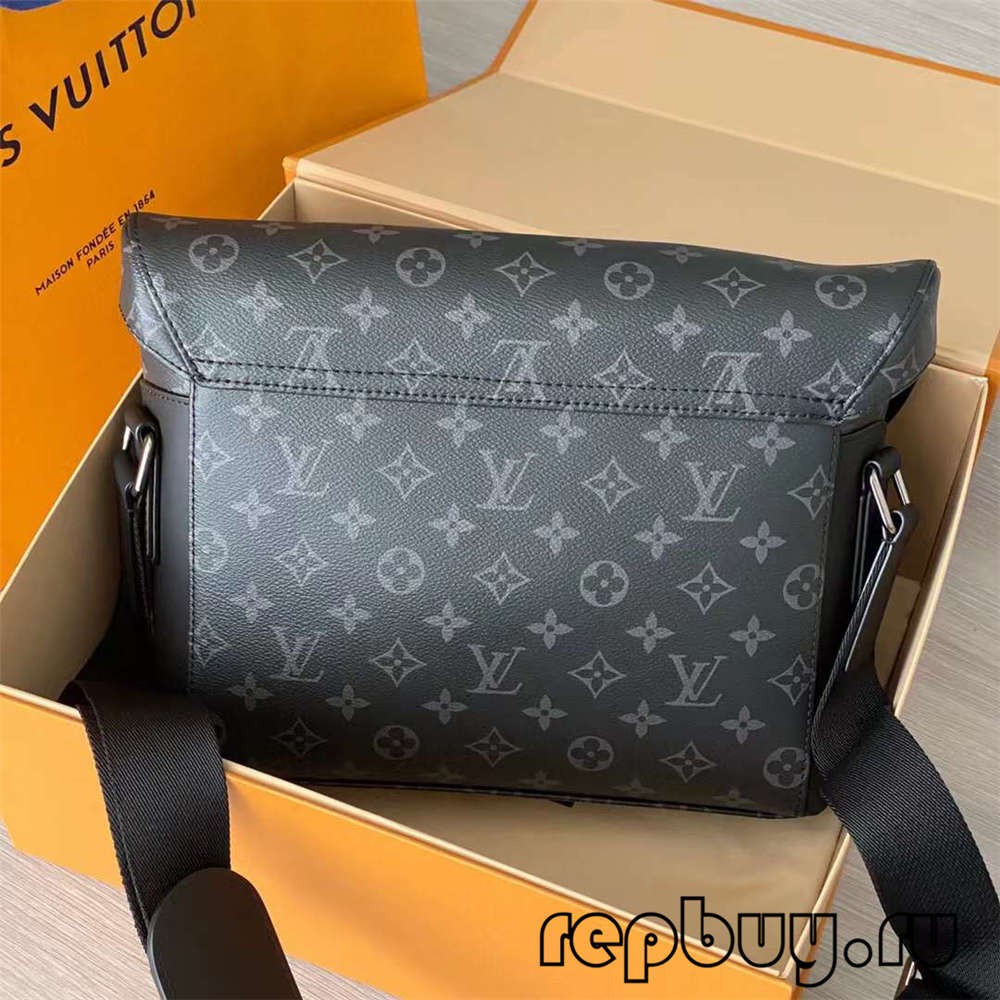 Louis Vuitton M40511 Voyager Traveler Men’s Top Replica Messenger Bag (2022 Latest)-Best Quality Fake designer Bag Review, Replica designer bag ru