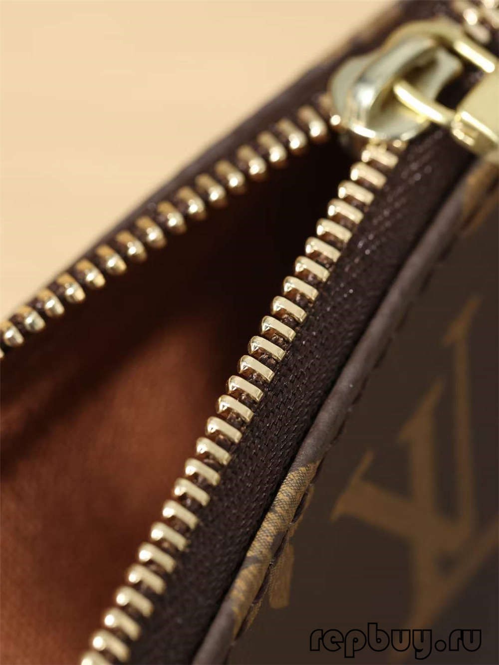 Louis Vuitton M40712 Pochette Accessoires top Replica Handbags Zipper Detail (2022 Updated)-Best Quality Fake designer Bag Review, Replica designer bag ru Louis Vuitton M40712 Pochette Accessoires top Replica Handbags Zipper Detail (2022 Updated)-Best Quality Fake designer Bag Review, Replica designer bag ru