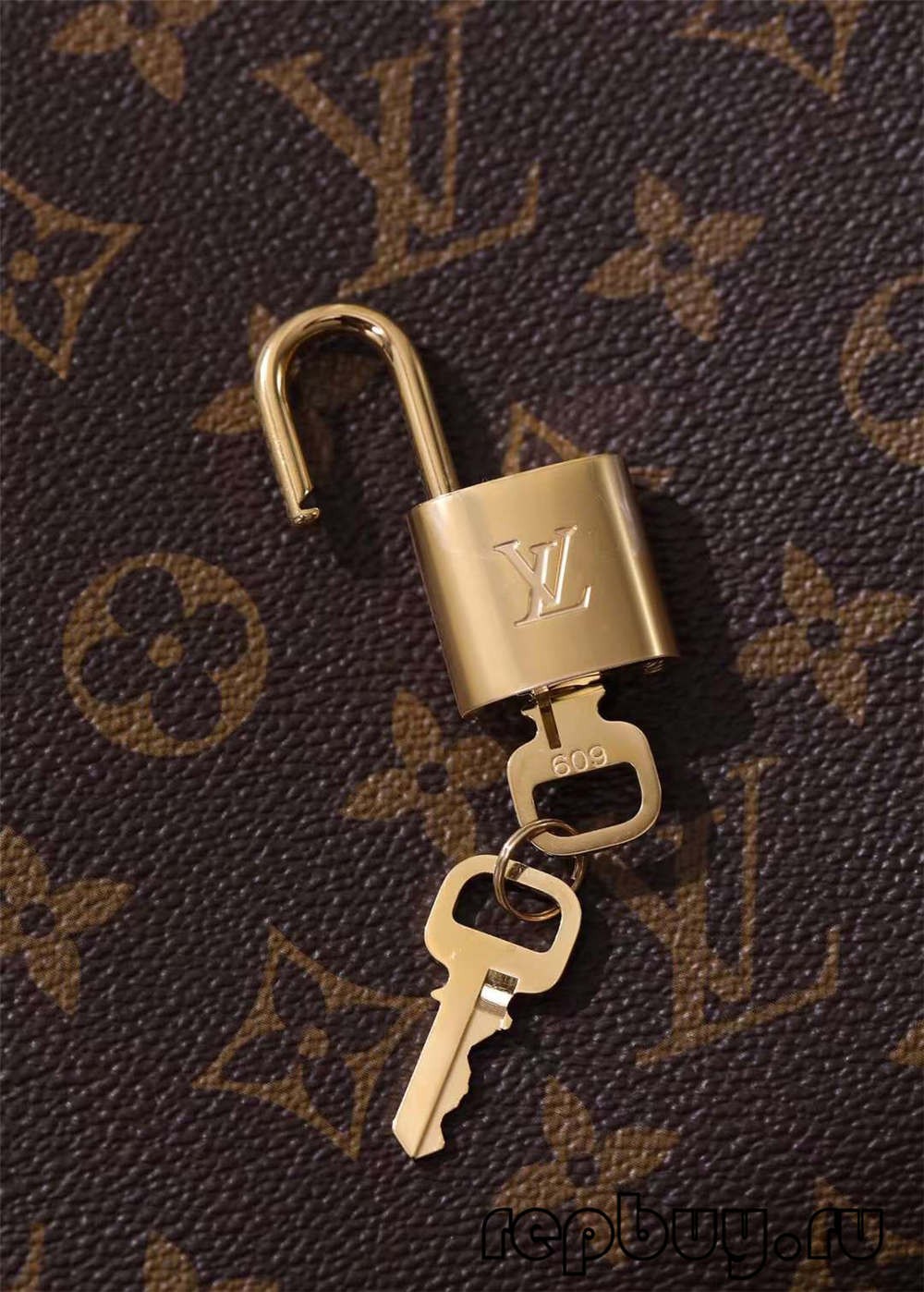 Louis Vuitton M41055 29cm Montaigne BB top replica bags Hardware details (2022 Edition)-Best Quality Fake designer Bag Review, Replica designer bag ru Louis Vuitton M41055 29cm Montaigne BB top replica bags Hardware details (2022 Edition)-Best Quality Fake designer Bag Review, Replica designer bag ru