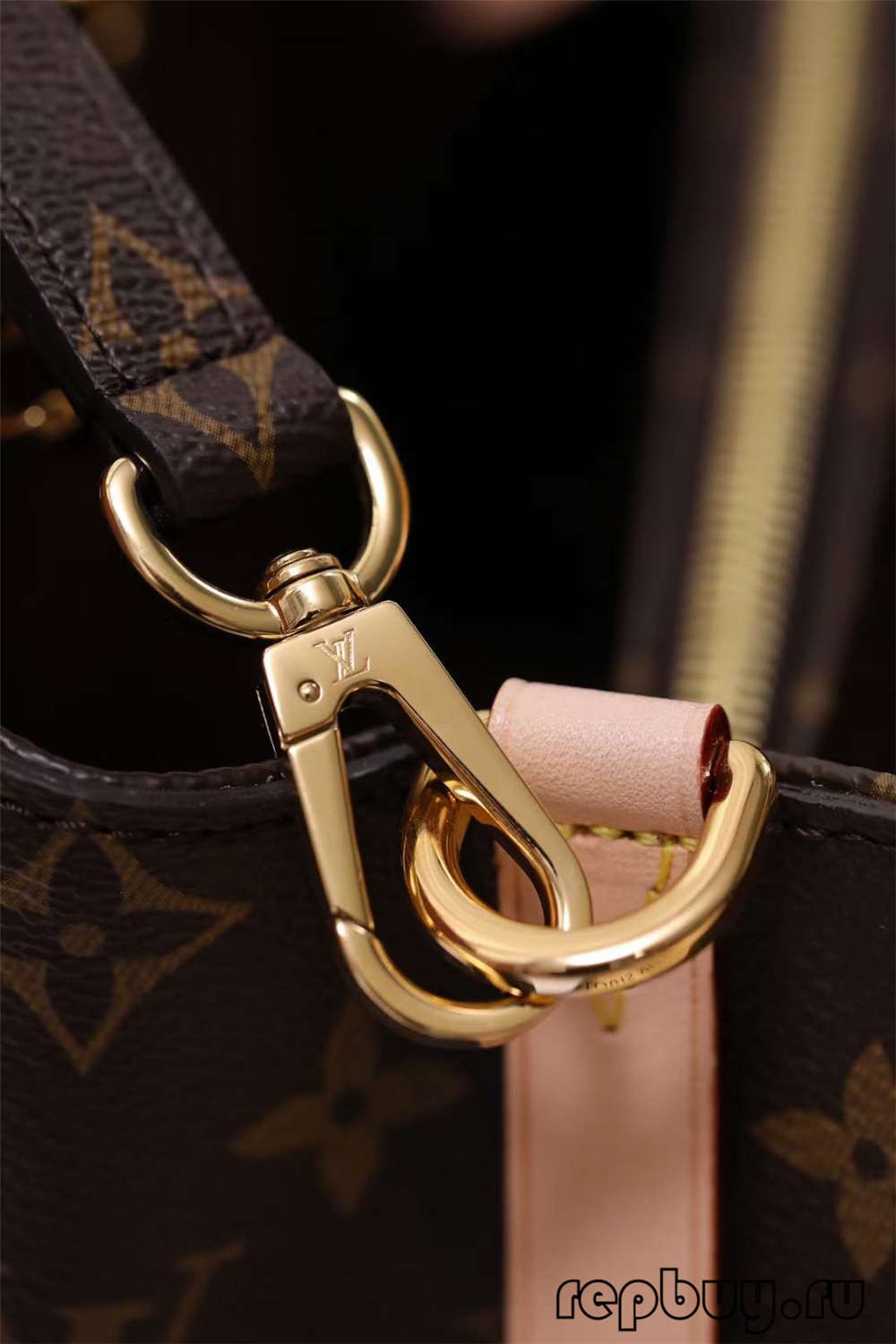 Louis Vuitton M41055 Montaigne BB top replica handbags Closure and hardware details (2022 Edition)-Best Quality Fake designer Bag Review, Replica designer bag ru Louis Vuitton M41055 Montaigne BB top replica handbags Closure and hardware details (2022 Edition)-Best Quality Fake designer Bag Review, Replica designer bag ru