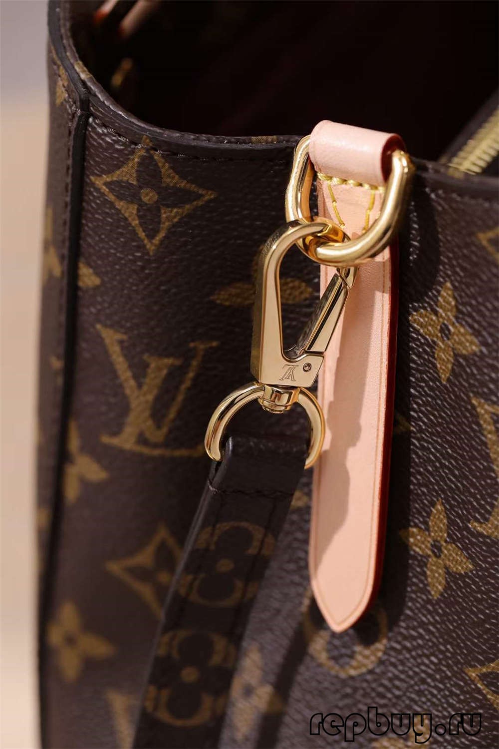 Louis Vuitton M41055 Montaigne BB top replica handbags Hardware details (2022 Latest)-Best Quality Fake designer Bag Review, Replica designer bag ru Louis Vuitton M41055 Montaigne BB top replica handbags Hardware details (2022 Latest)-Best Quality Fake designer Bag Review, Replica designer bag ru