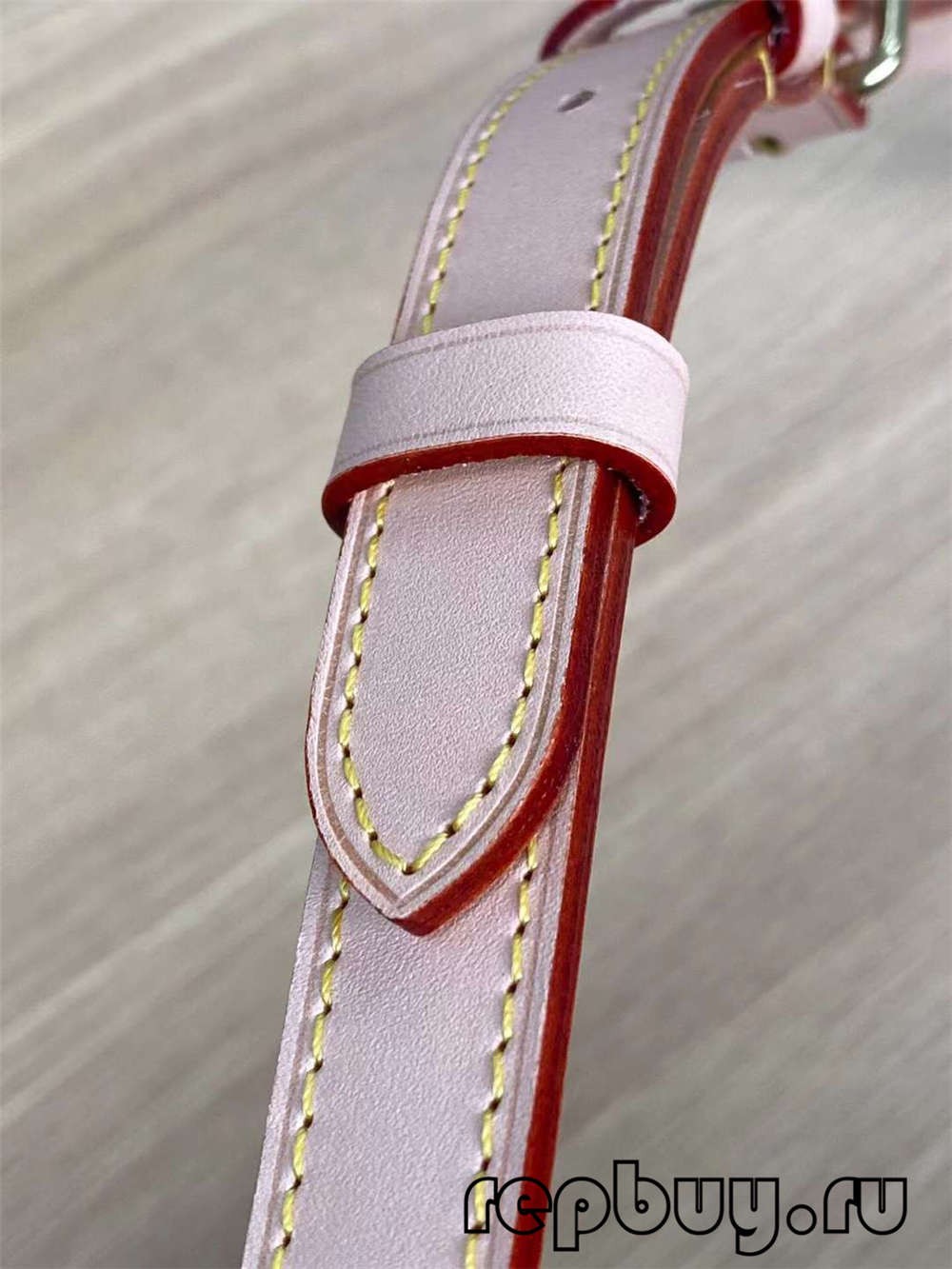 Louis Vuitton M41113 Speed 25 Top Replica Handbags Hardware Details (2022 Updated)-Best Quality Fake designer Bag Review, Replica designer bag ru Louis Vuitton M41113 Speed 25 Top Replica Handbags Hardware Details (2022 Updated)-Best Quality Fake designer Bag Review, Replica designer bag ru