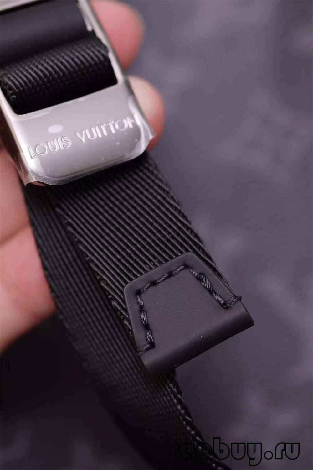 Louis Vuitton M43186 Discovery 40cm Top duffel bag Fabric and stitching details (2022 Udated)-Best Quality Fake designer Bag Review, Replica designer bag ru Louis Vuitton M43186 Discovery 40cm Top duffel bag Fabric and stitching details (2022 Udated)-Best Quality Fake designer Bag Review, Replica designer bag ru
