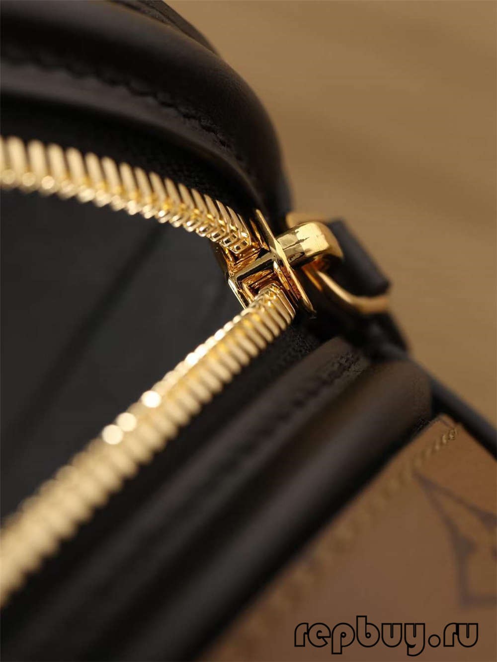 Louis Vuitton M43986 CANNES top replica bag Interior pocket and engraved details (2022 Edition)-Best Quality Fake designer Bag Review, Replica designer bag ru Louis Vuitton M43986 CANNES top replica bag Interior pocket and engraved details (2022 Edition)-Best Quality Fake designer Bag Review, Replica designer bag ru