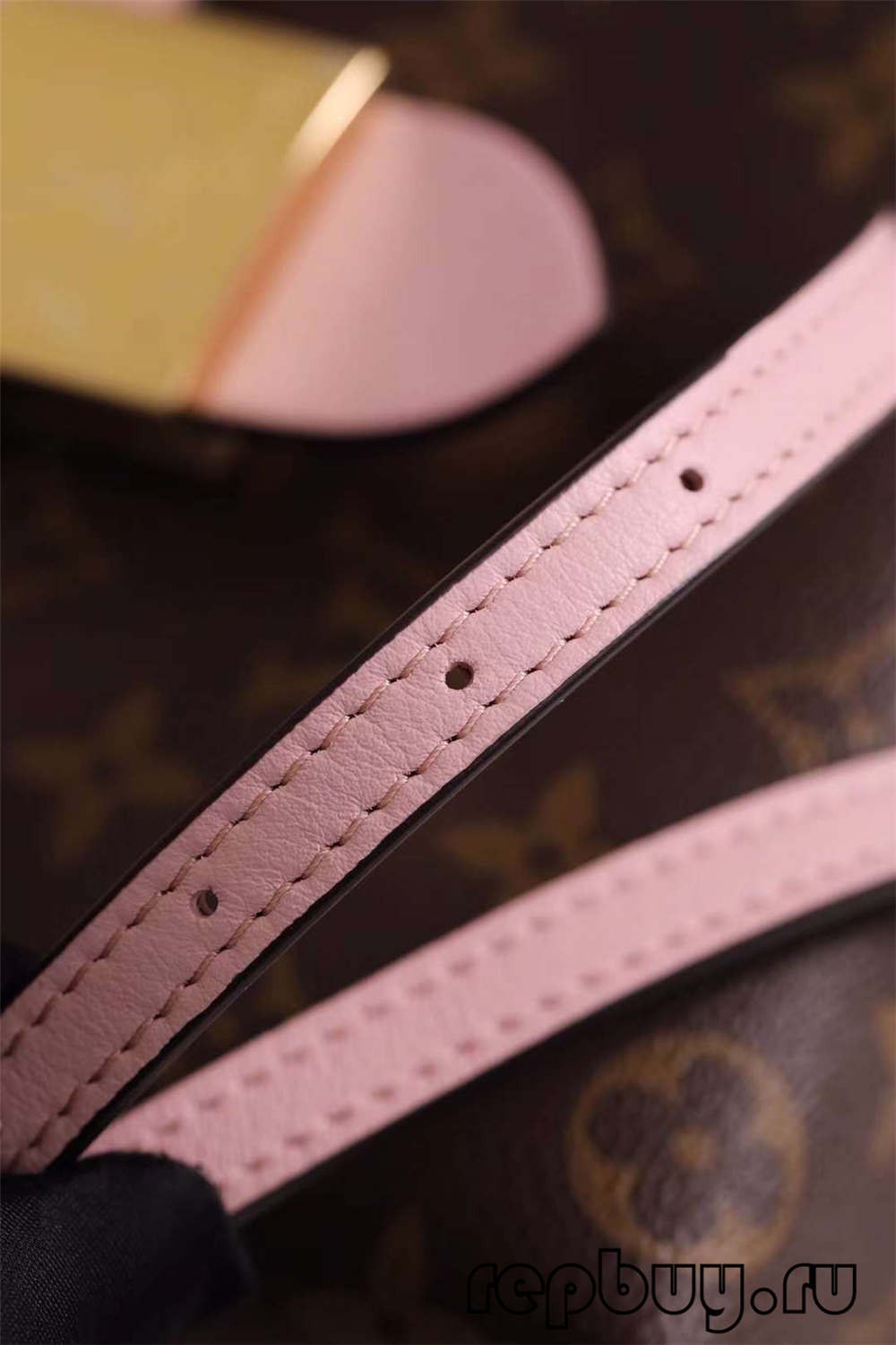Louis Vuitton M44080 20cm Lock BB Pink Top Replica Bags (2022 Edition)-Best Quality Fake designer Bag Review, Replica designer bag ru Louis Vuitton M44080 20cm Lock BB Pink Top Replica Bags (2022 Edition)-Best Quality Fake designer Bag Review, Replica designer bag ru