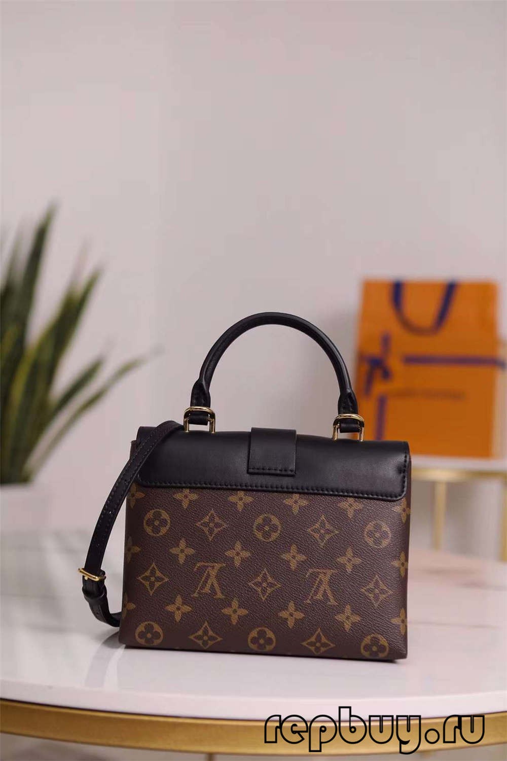 Louis Vuitton M44141 20cm Lock BB Black top replica bags (2022 Special)-Best Quality Fake designer Bag Review, Replica designer bag ru Louis Vuitton M44141 20cm Lock BB Black top replica bags (2022 Special)-Best Quality Fake designer Bag Review, Replica designer bag ru