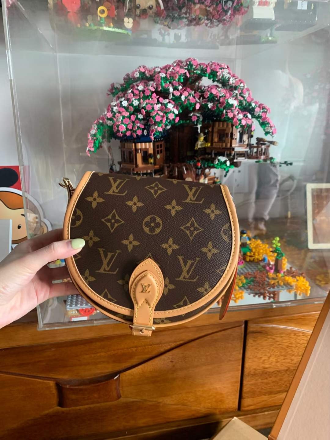 Louis Vuitton M44860 Tambourin Top Replica Handbags Customer’s photo (2022 Special)-Best Quality Fake designer Bag Review, Replica designer bag ru Louis Vuitton M44860 Tambourin Top Replica Handbags Customer’s photo (2022 Special)-Best Quality Fake designer Bag Review, Replica designer bag ru