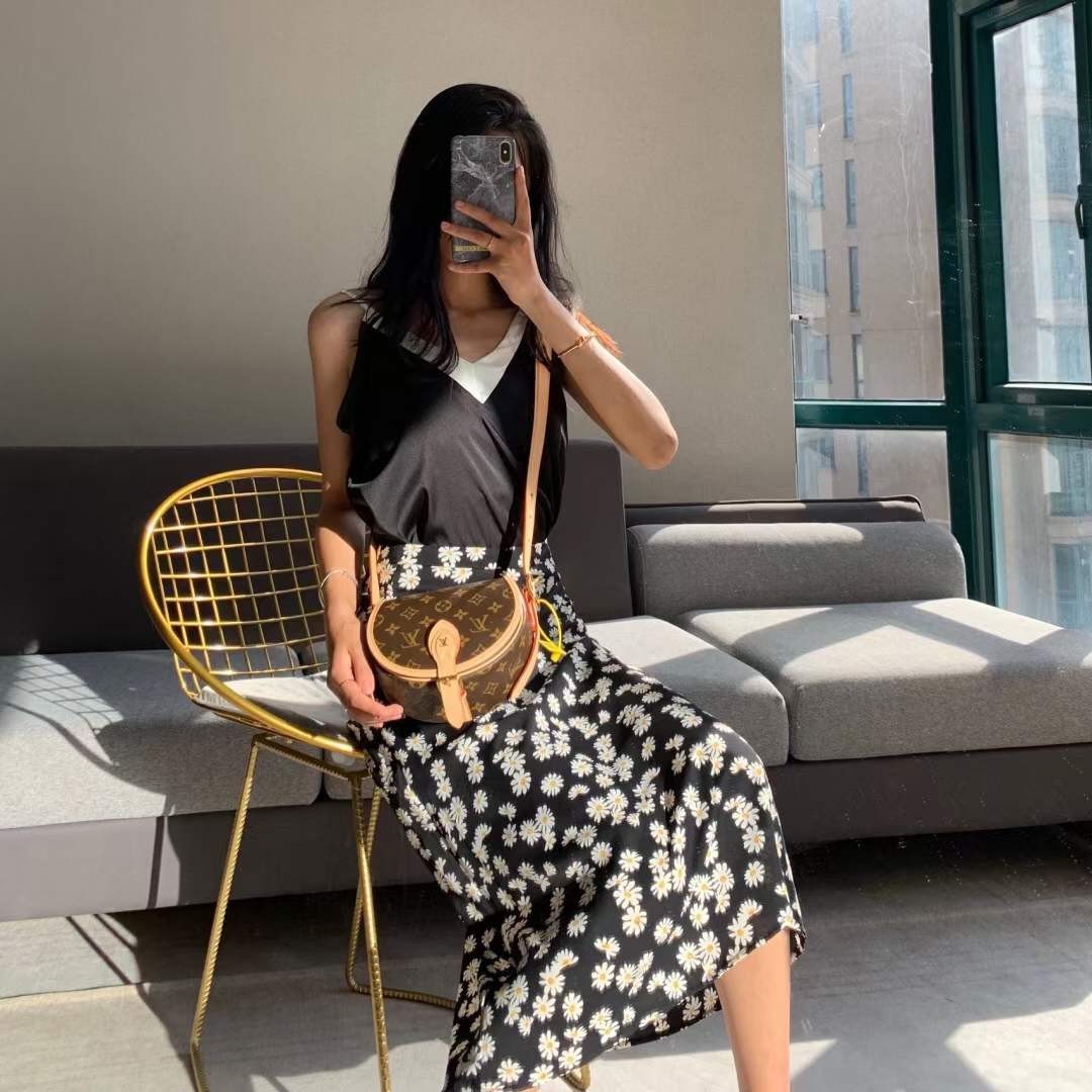 Louis Vuitton M44860 Tambourin Top Replica Handbags Top Result (2022 Updated)-Best Quality Fake designer Bag Review, Replica designer bag ru Louis Vuitton M44860 Tambourin Top Replica Handbags Top Result (2022 Updated)-Best Quality Fake designer Bag Review, Replica designer bag ru
