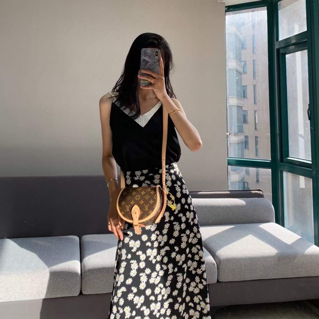 Louis Vuitton M44860 Tambourin Top Replica Handbags Top Result (2022 Updated)-Best Quality Fake designer Bag Review, Replica designer bag ru Louis Vuitton M44860 Tambourin Top Replica Handbags Top Result (2022 Updated)-Best Quality Fake designer Bag Review, Replica designer bag ru