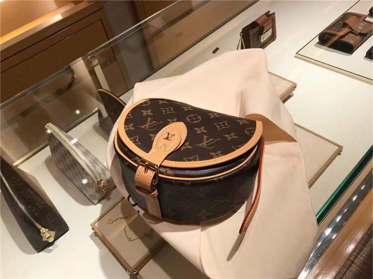 Louis Vuitton M44860 Tambourin Top Replica Handbag view (2022 Updated)-Best Quality Fake designer Bag Review, Replica designer bag ru Louis Vuitton M44860 Tambourin Top Replica Handbag view (2022 Updated)-Best Quality Fake designer Bag Review, Replica designer bag ru