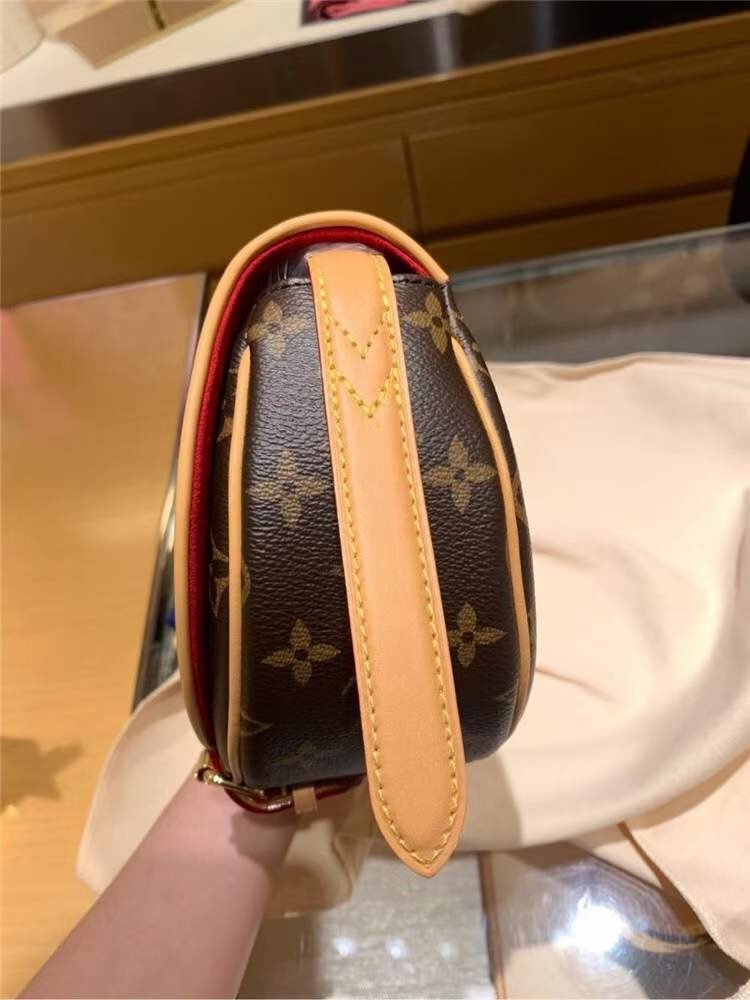 Louis Vuitton M44860 Tambourin Top Replica Handbag view (2022 Updated)-Best Quality Fake designer Bag Review, Replica designer bag ru Louis Vuitton M44860 Tambourin Top Replica Handbag view (2022 Updated)-Best Quality Fake designer Bag Review, Replica designer bag ru