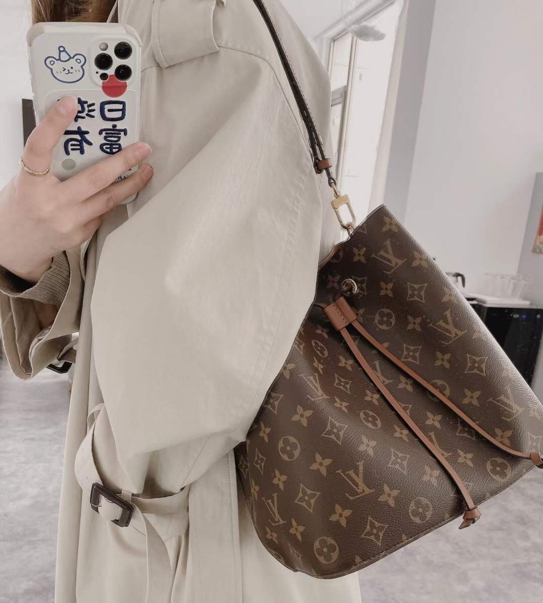 Louis Vuitton M44887 NÉONOÉ Top Replica Handbag Carrying Effect (2022 Latest)-Best Quality Fake designer Bag Review, Replica designer bag ru Louis Vuitton M44887 NÉONOÉ Top Replica Handbag Carrying Effect (2022 Latest)-Best Quality Fake designer Bag Review, Replica designer bag ru