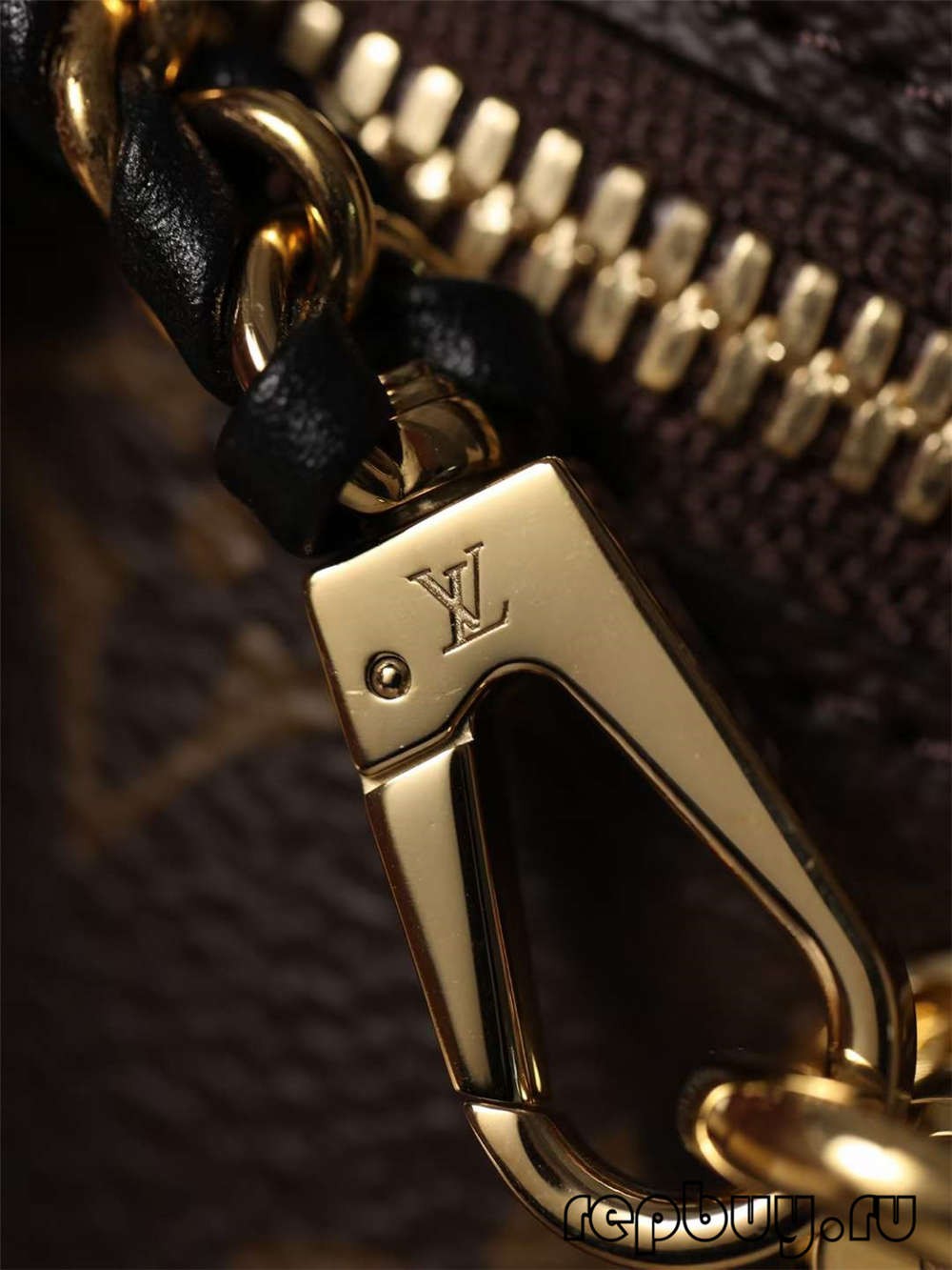 Louis Vuitton M45165 VANITY Small Top Replica Handbag Shoulder Strap and Closure Detail (2022 Latest)-Best Quality Fake designer Bag Review, Replica designer bag ru