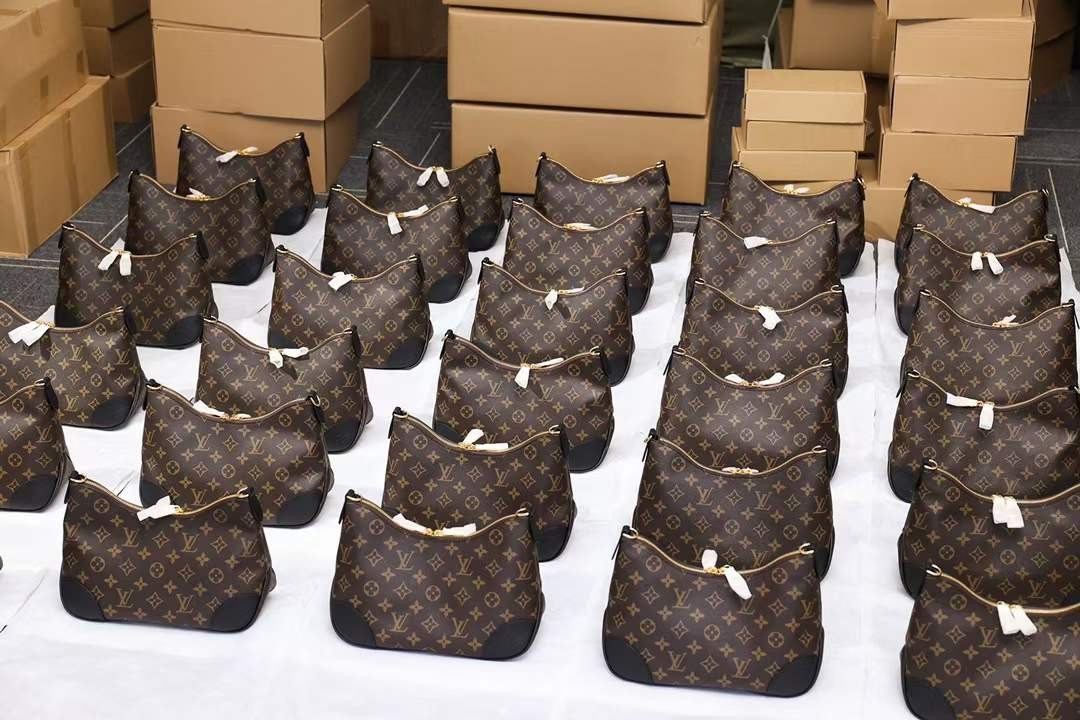 Louis Vuitton M45831 BOULOGNE Top Replica Handbags Wholesale Inspection (2022 Updated)-Best Quality Fake designer Bag Review, Replica designer bag ru Louis Vuitton M45831 BOULOGNE Top Replica Handbags Wholesale Inspection (2022 Updated)-Best Quality Fake designer Bag Review, Replica designer bag ru