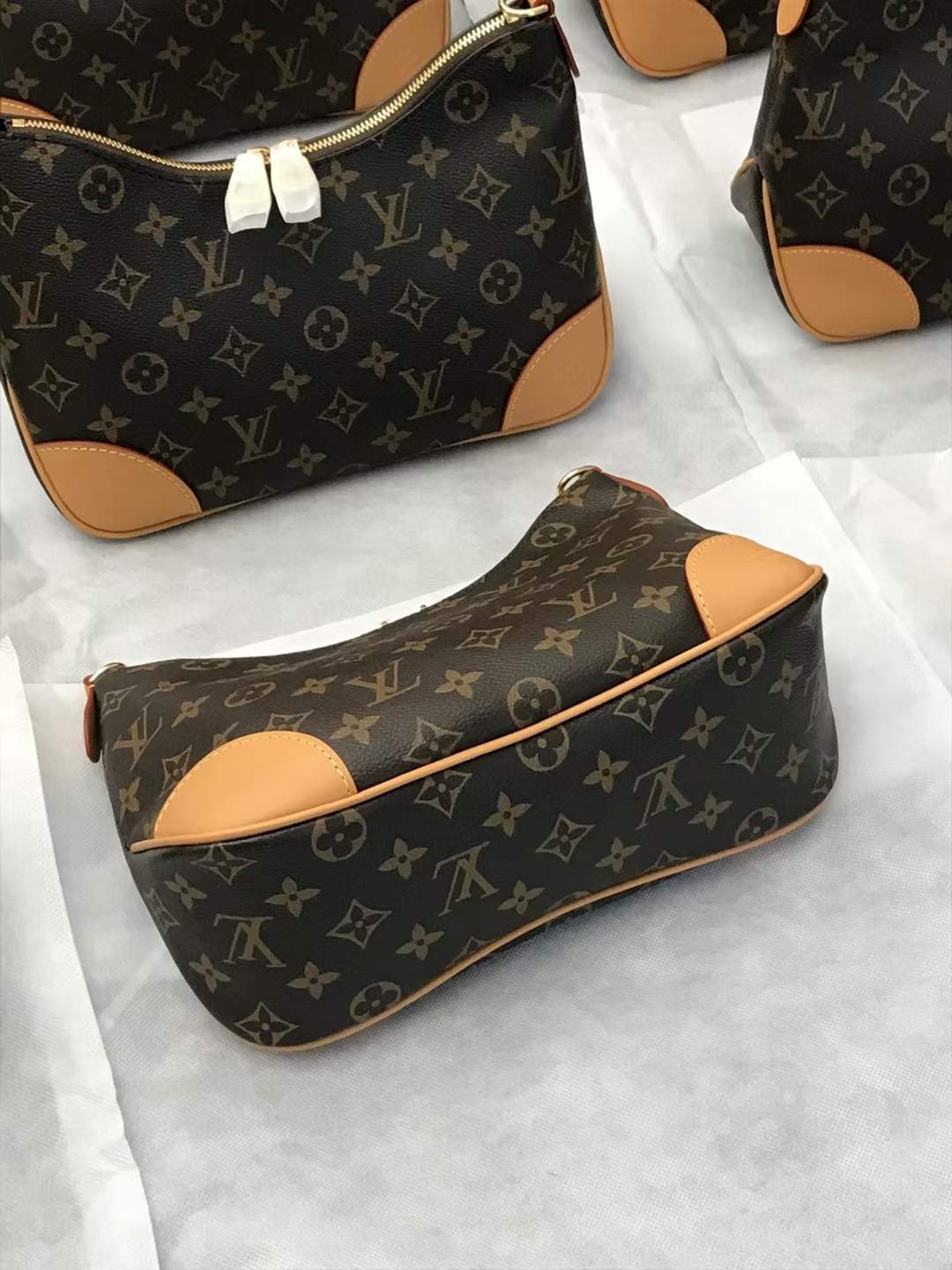 Louis Vuitton M45832 croissant with yellow leather Boulogne top replica handbags Lot Inspection (2022 Special)-Best Quality Fake designer Bag Review, Replica designer bag ru Louis Vuitton M45832 croissant with yellow leather Boulogne top replica handbags Lot Inspection (2022 Special)-Best Quality Fake designer Bag Review, Replica designer bag ru