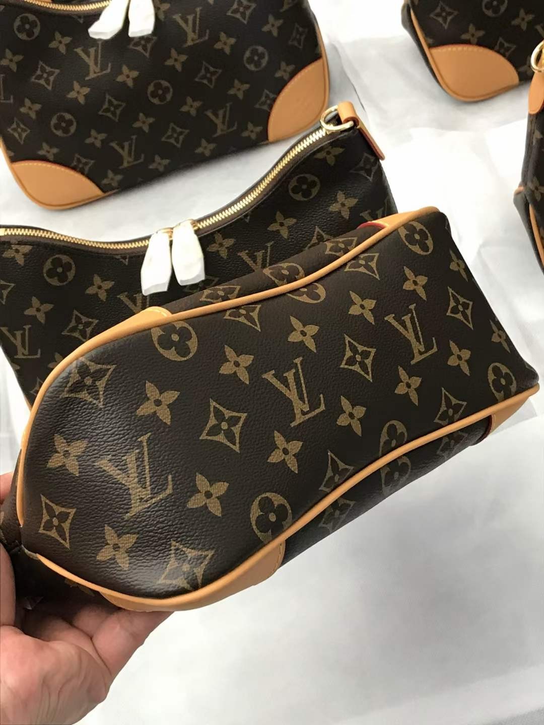 Louis Vuitton M45832 croissant with yellow leather Boulogne top replica handbags Lot Inspection (2022 Special)-Best Quality Fake designer Bag Review, Replica designer bag ru Louis Vuitton M45832 croissant with yellow leather Boulogne top replica handbags Lot Inspection (2022 Special)-Best Quality Fake designer Bag Review, Replica designer bag ru