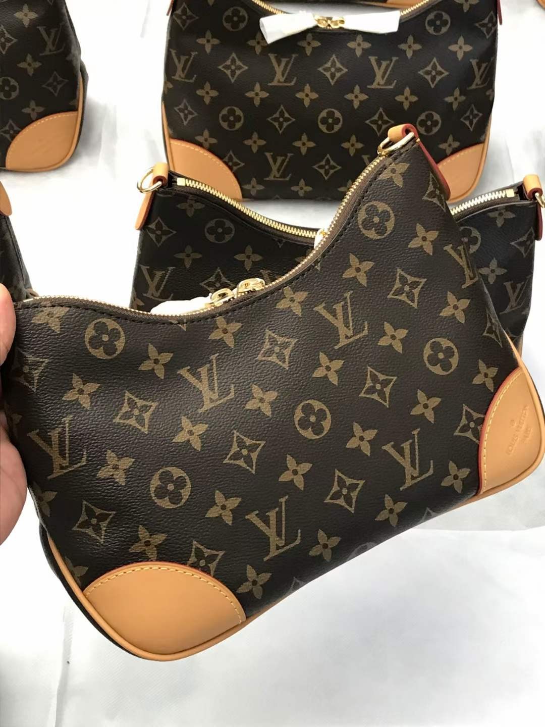 Louis Vuitton M45832 croissant with yellow leather Boulogne top replica handbags Lot Inspection (2022 Special)-Best Quality Fake designer Bag Review, Replica designer bag ru Louis Vuitton M45832 croissant with yellow leather Boulogne top replica handbags Lot Inspection (2022 Special)-Best Quality Fake designer Bag Review, Replica designer bag ru