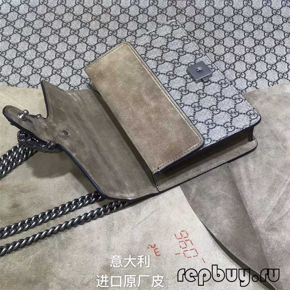 图片包含 刀, 游戏机
描述已自动生成