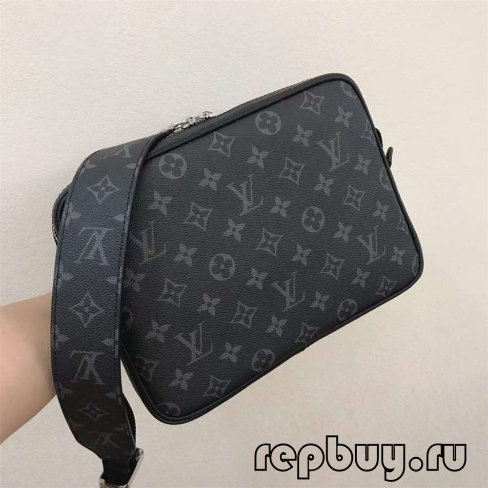 Louis Vuitton M30233 OUTDOOR Best quality replica bag (2022 updated)-Best Quality Fake designer Bag Review, Replica designer bag ru Louis Vuitton M30233 OUTDOOR Best quality replica bag (2022 updated)-Best Quality Fake designer Bag Review, Replica designer bag ru