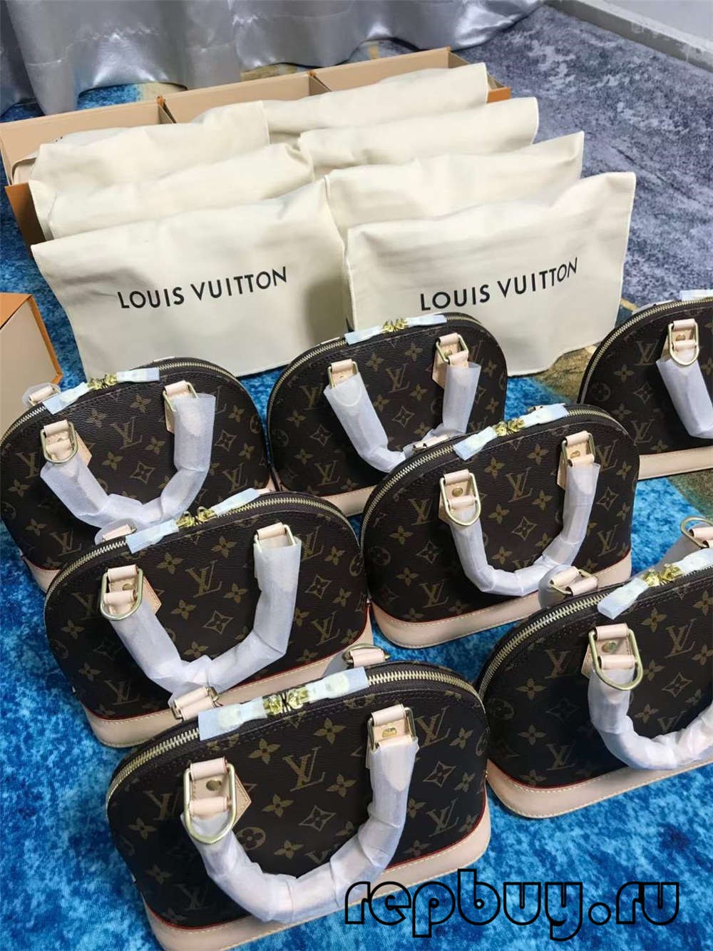 Louis Vuitton M53152 Alma BB top quality replica bags (2022 Latest)-Best Quality Fake designer Bag Review, Replica designer bag ru